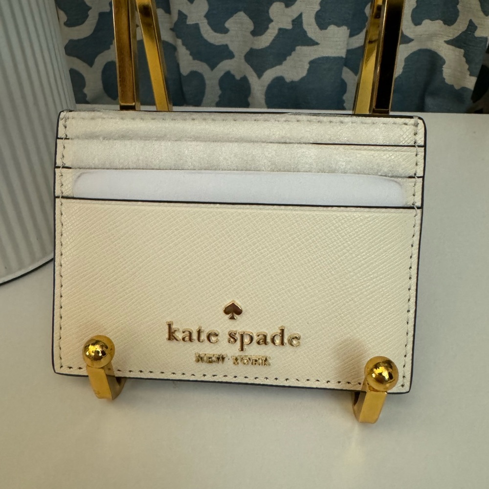 NWT Madison Small Slim Card Holder - Meringue